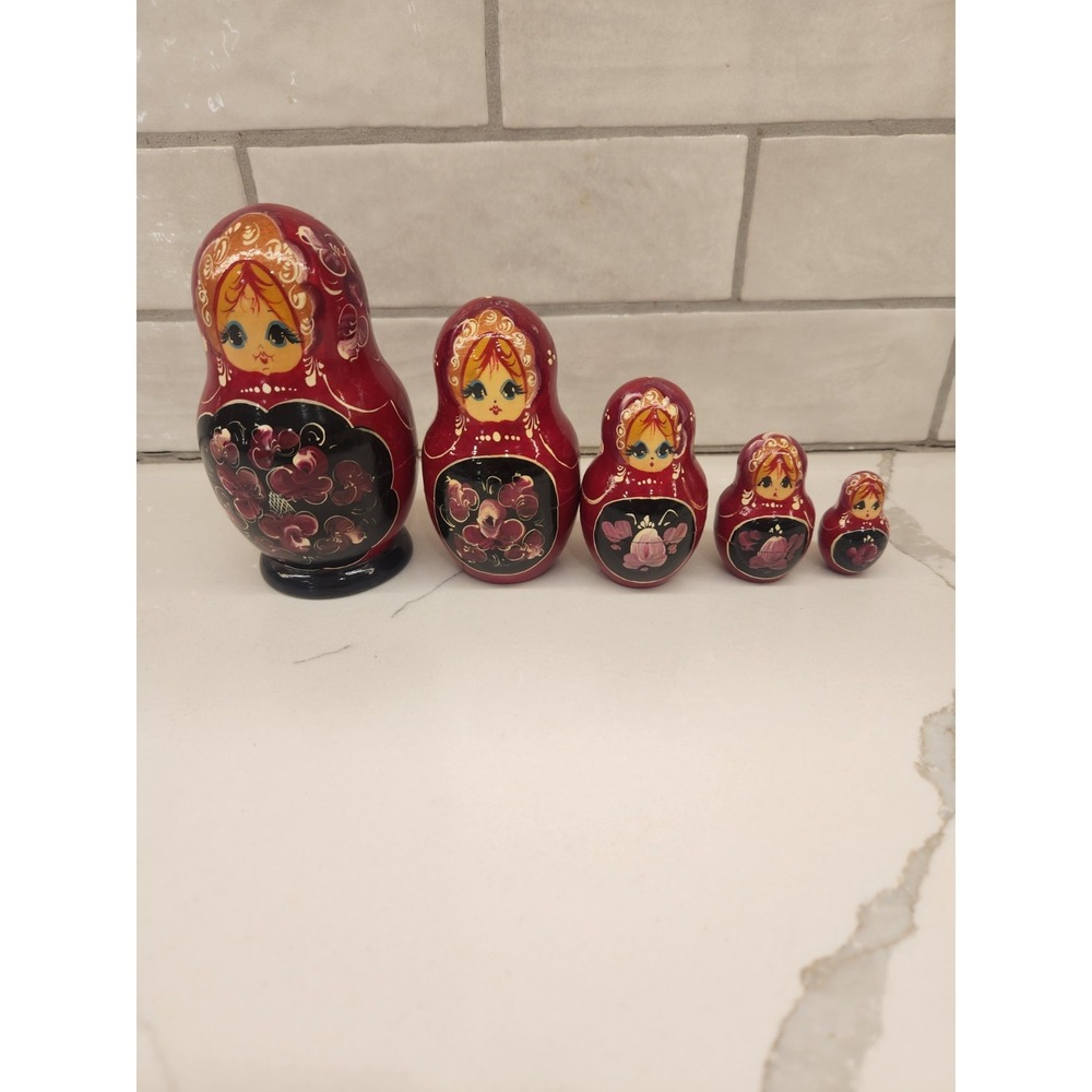 Vintage Russian Matryoshka 5" Nesting Dolls 5 Piece‎ Signed - Floral Maroon Red